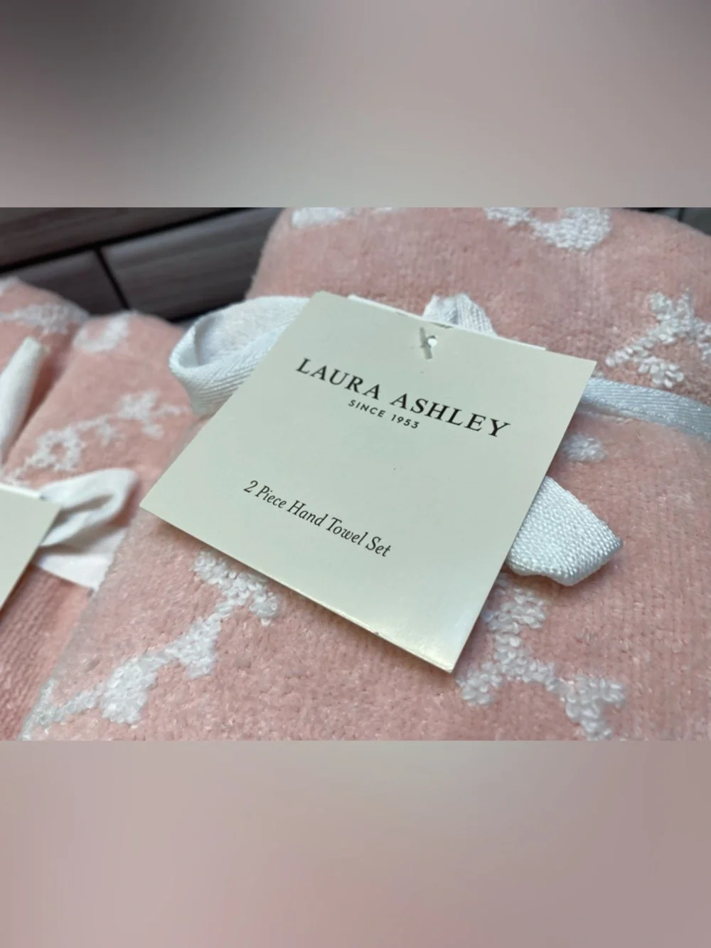 Laura Ashley ❤️Kate Bow (2)Hand  &(2) Tip Towel Set Pink NWT
